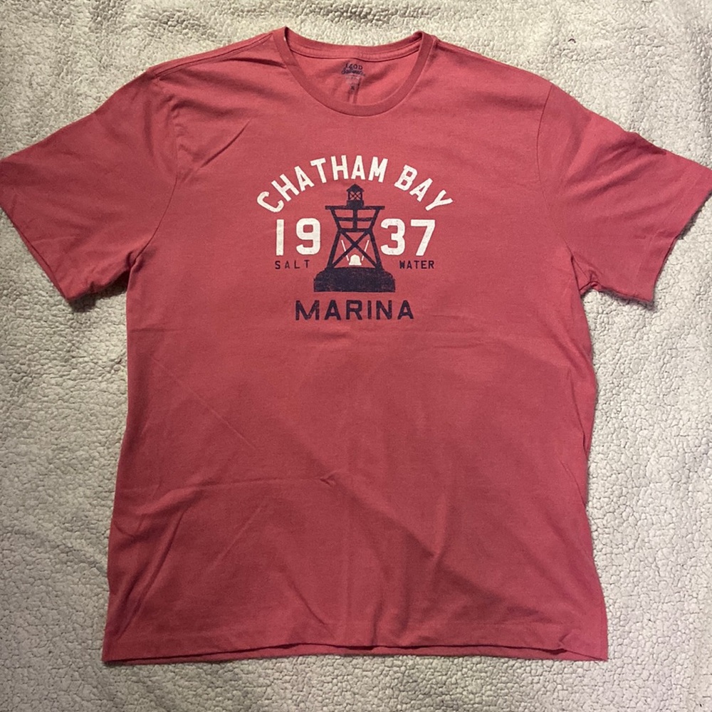 IZOD saltwater t-shirt size XL. Perfect condition except a couple dots on collar